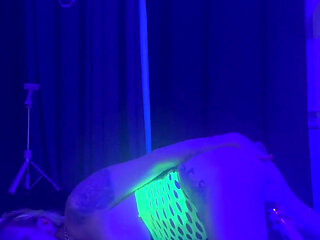 Sneaking Slut Takes Huge Cock