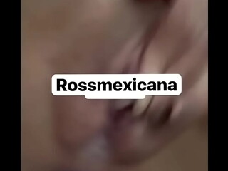 ROSSMEXICANAOF RICA MASTURBADA CON SU RICO DILDO