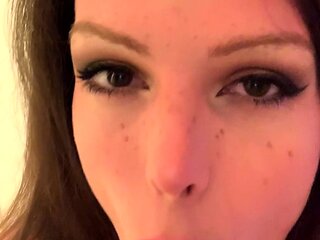 Busty amateur play wet body and masturbates toys on webcam