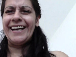 Homemade BBW Amateur Brunette MILF Dirty Talk & Filthy Butthole Masturbation