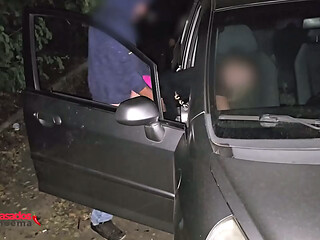 Dogging com a Sra Moema e 3 estranho no meio da rua, o &uacute_ltimo me deu leite na boca