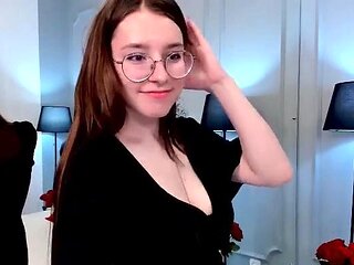 Brunette Solo Webcam Masturbation