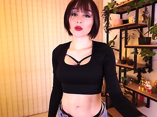 Vas a masturbarte con esas fotos? Y si mejor me desnudo