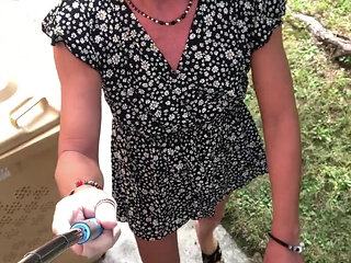 Wanderin' in the Garden Like a Bitch