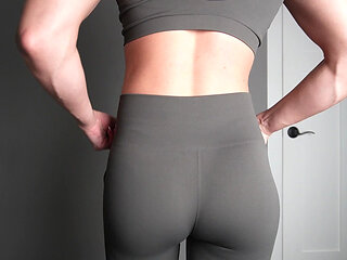 My Cameltoe Makes You Cum