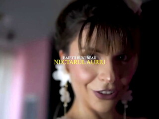 Baietii buni beau nectarul auriu / Good boys drink my golden nectar (Romanian language)