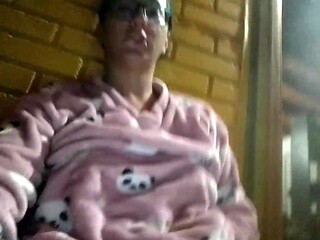 Petite Latin babe secretly rubs her soaked hole on the balcony