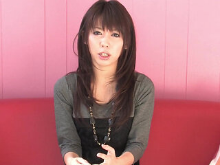 Gorgeous Japanese slut loves to play with her wet pussy