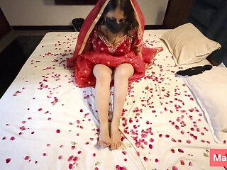 Bhabhi ko Hotal Bolaya , kaisi h Bhabhi ki chut