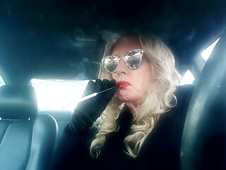 BLONDE SISSY CD SMOKING A VS120 MENTHOL IN HER CIGARETTE HOLDER