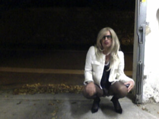Outdoor crossdresser