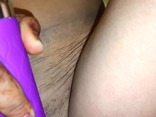 hindi neha 1st time pussy in vibretor cumshot  on pussy