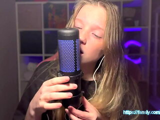 Asmr Licking (the Girl with Freckles)
