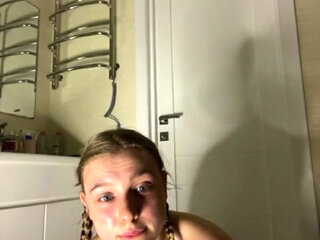 Sloppy blowjob and sitting on the cam