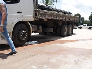 Caminhoneiro safado!