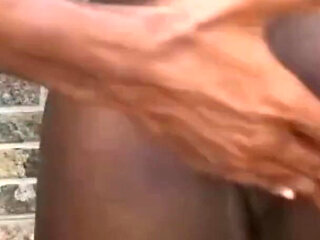 She Made a Surprise and Lets Herself Get Fucked