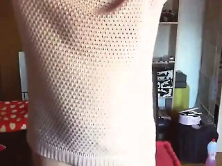 A Nice Amateur Masturbation of Wet and Juicy Pussy