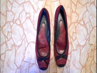 Trampling in heels and ballet flats without a girl-the essen