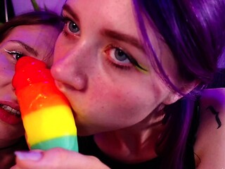 Teen busty lesbians toying snatches