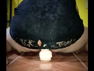 Mexicano caliente brincando en su dildo