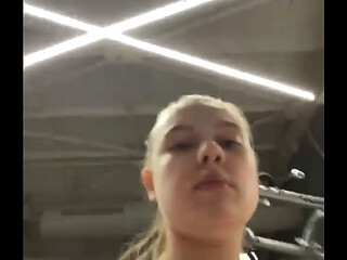 Public fucking with jucielussie in the gym