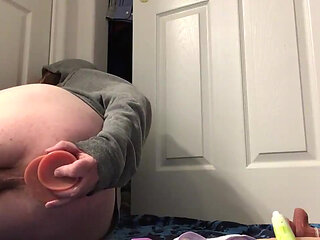 Super fun play time with a super fun sissy boi