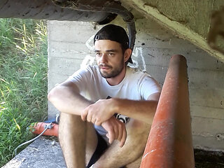 Under the Bridge I Show How Sexy I Am:_)