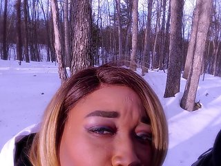 4K- Sucking dick in the Snow Nina Rivera
