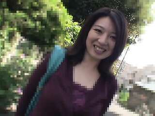 Hot Japanese housewife gets pounded at lunchtime