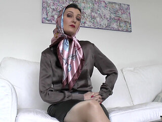 Today Is Your Headscarf Test! Satin Headscarves, Lady Victoria Valente