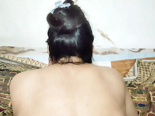Desi Baji ki Chudai Gand me tail lga k