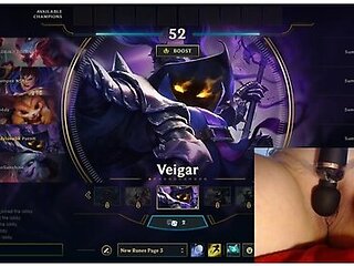 Omg! Playing With My Vibrator On The Highest Setting! League Of Legends #9 Luna - Gamer Girl