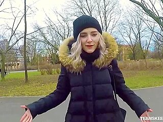 Eva Elfie And Adam Ocelot - I Gave A Fan Blowjob In Public
