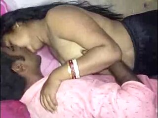 Lovely Indian Lady Smooching Flashes Her Naked Assets For BOYFRIEND and Pulverizing