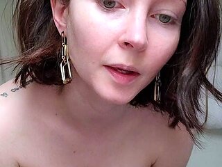 Pale amateur teen brunette Lynn Love