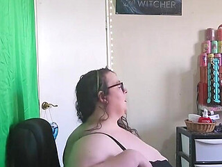 Side on Belly Goddess SSBBW Ladybrads