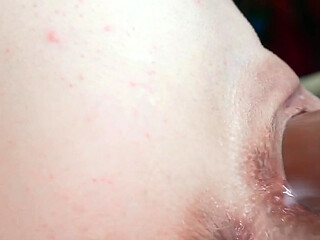 Crazy Squirts with Sexmachine Dildo