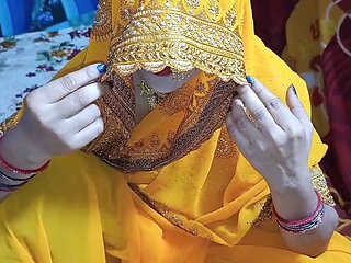 Indian newlywed wifey gives a hardcore mouthful