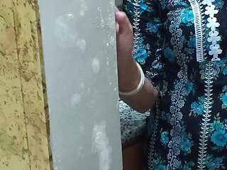 Bade Dudh Wali Paros Ki Bhabhi Ko Chini Mangne Ke Bahane Chod Diya ( Hindi Audio )