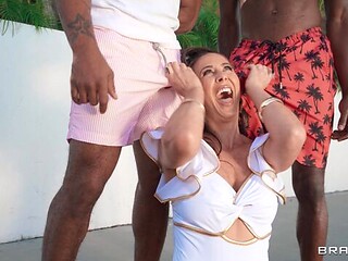 Brazzers Exxtra - big tits dirt