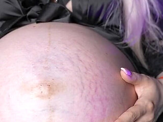 Giantess Your Nanny Gets You Inside and Looks Like Pregnant