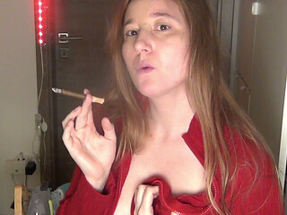 Nude Smoke with Flirt