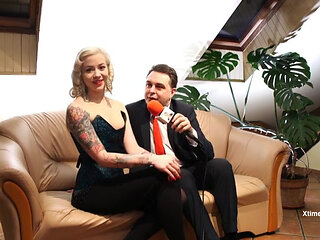 Andrea Dipre interviews a blonde