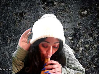 Jada Silk's oral grunge party