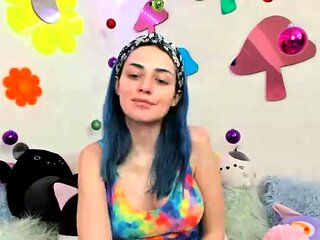 Brunette Solo Webcam Masturbation