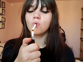 Big bare lips smoking