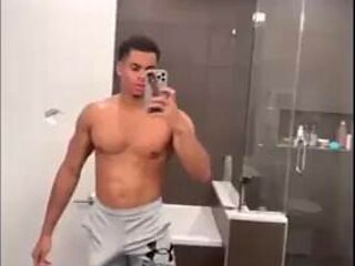 Benjithechow