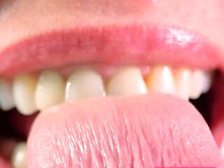 Close-up Blowjob with Asian Amateur MILF Babe