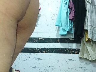 Priya Bhabi Big Pussy Show