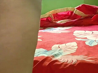 Johntronx - Hot Thai Babe Kin Front of Mirrors and on the Toilet